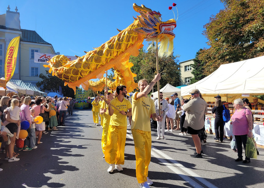 Image for article Poland: Falun Dafa Principles Commended at Harvest Festival