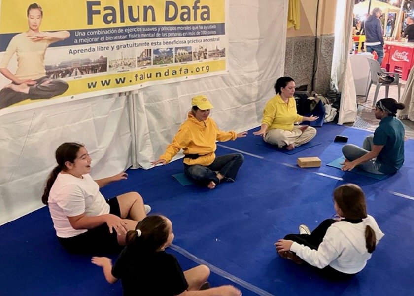 Image for article Spain: People Praise Falun Dafa During Event in Mallorca