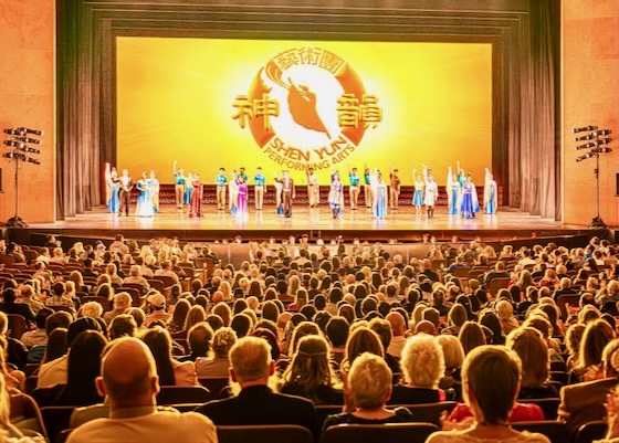 Image for article Shen Yun Impresses Theatergoers in the Americas and Europe: “10 out of 10”