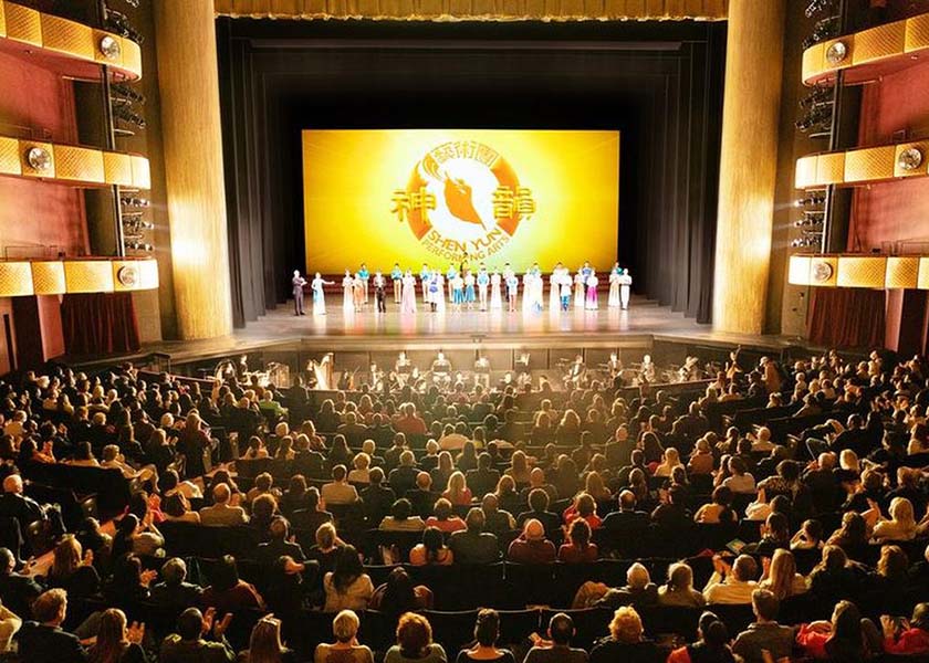 Image for article Taiwanese Audiences Enthralled by Shen Yun's Consummate Beauty (Photos) 