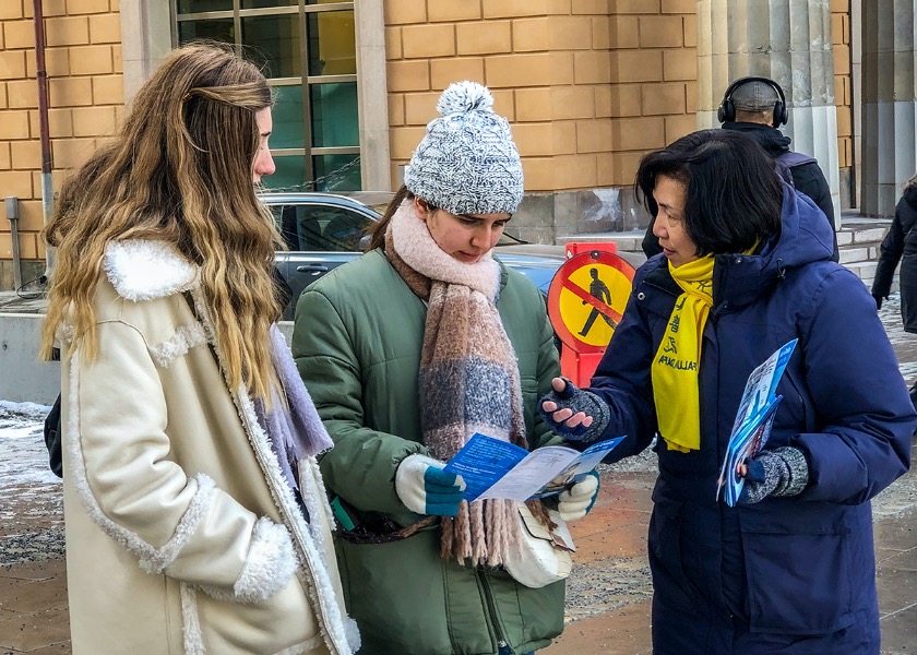 Image for article Sweden: Interest in Falun Gong Rekindled After Encountering Practitioners