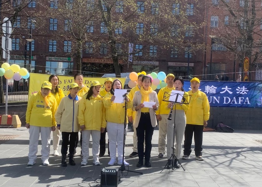 Image for article Finland: Celebrating May 13 World Falun Dafa Day in Helsinki