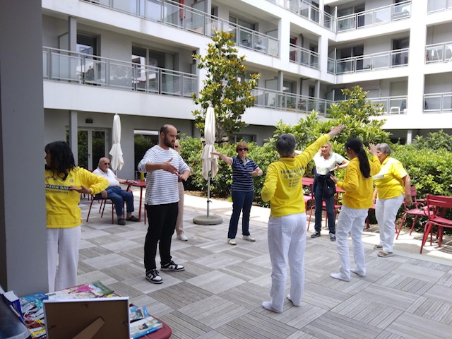 Image for article Falun Dafa Welcomed in Care Home in Western France