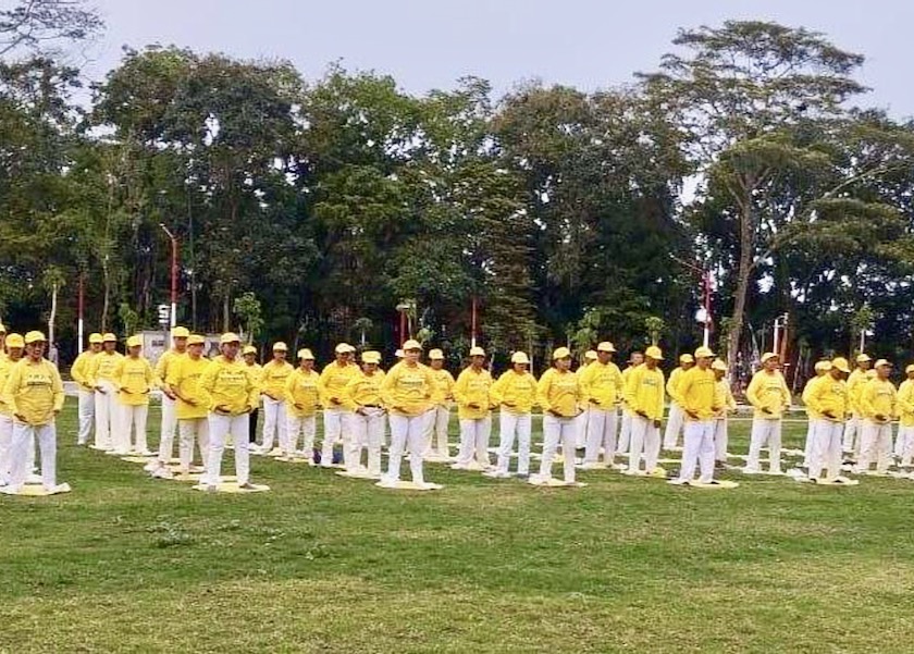 Image for article Bali, Indonesia: Practitioners Share Cultivation Experiences and Introduce Falun Dafa to the Community