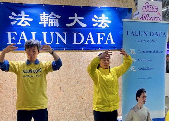 Image for article Finland: Promoting Falun Dafa at the “I Love Me” Expo