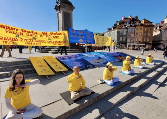 Image for article Poland: Activities Held to Commemorate the April 25, 1999 Peaceful Protest