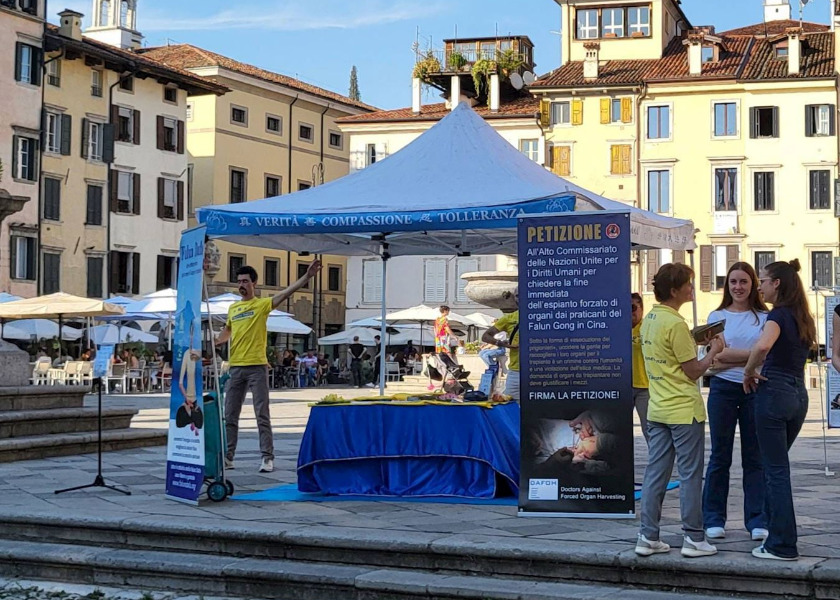 Image for article Italy: Introducing Falun Dafa in Udine