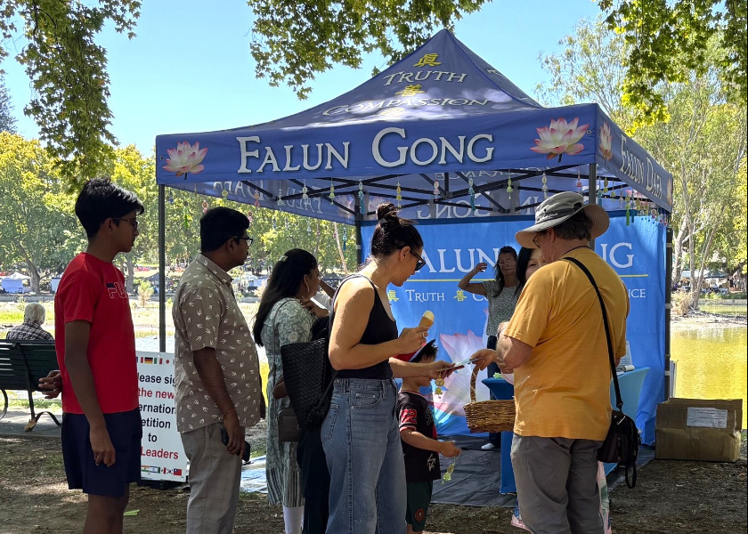 Image for article Introducing Falun Dafa at the Hyde Park Festival in Western Australia