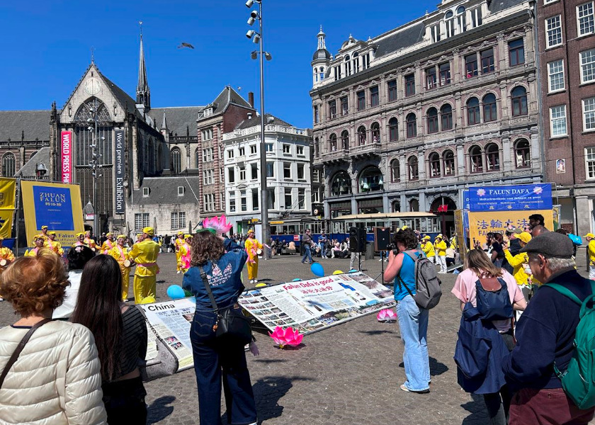 Image for article The Netherlands: People From All Walks of Life Enjoy Falun Dafa Day