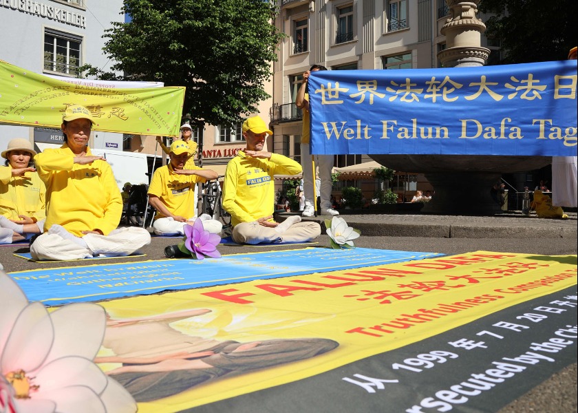Image for article Introducing Falun Dafa in Zurich, Switzerland