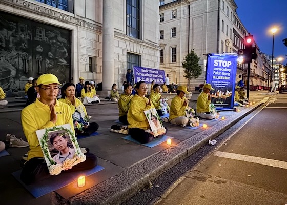 Image for article Candlelight Vigil at Chinese Embassy in London Calls to End the 27-Year Persecution