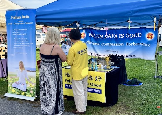 Image for article People Learned About Falun Dafa at Two New Jersey Fairs