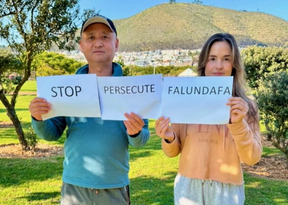 Image for article People in Cape Town, South Africa, Praise Falun Gong