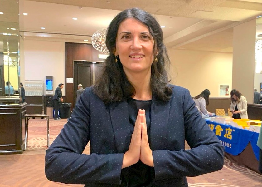 Image for article Falun Dafa Practitioners in Quebec, Canada, Express Gratitude to Master and Wish Him a Happy Mid-Autumn Festival